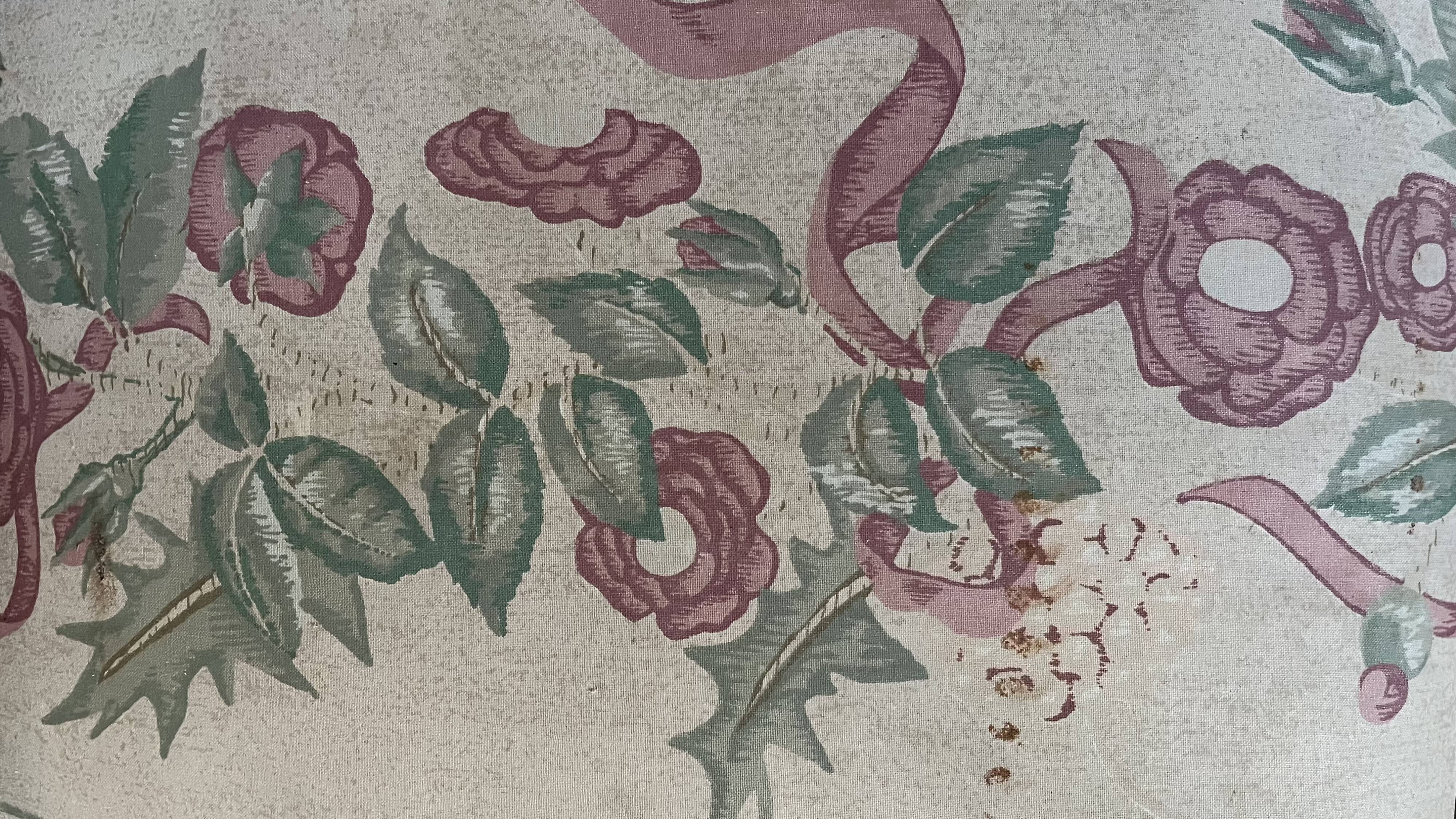 Suite 4 chairs Louis XIII style sheepbone