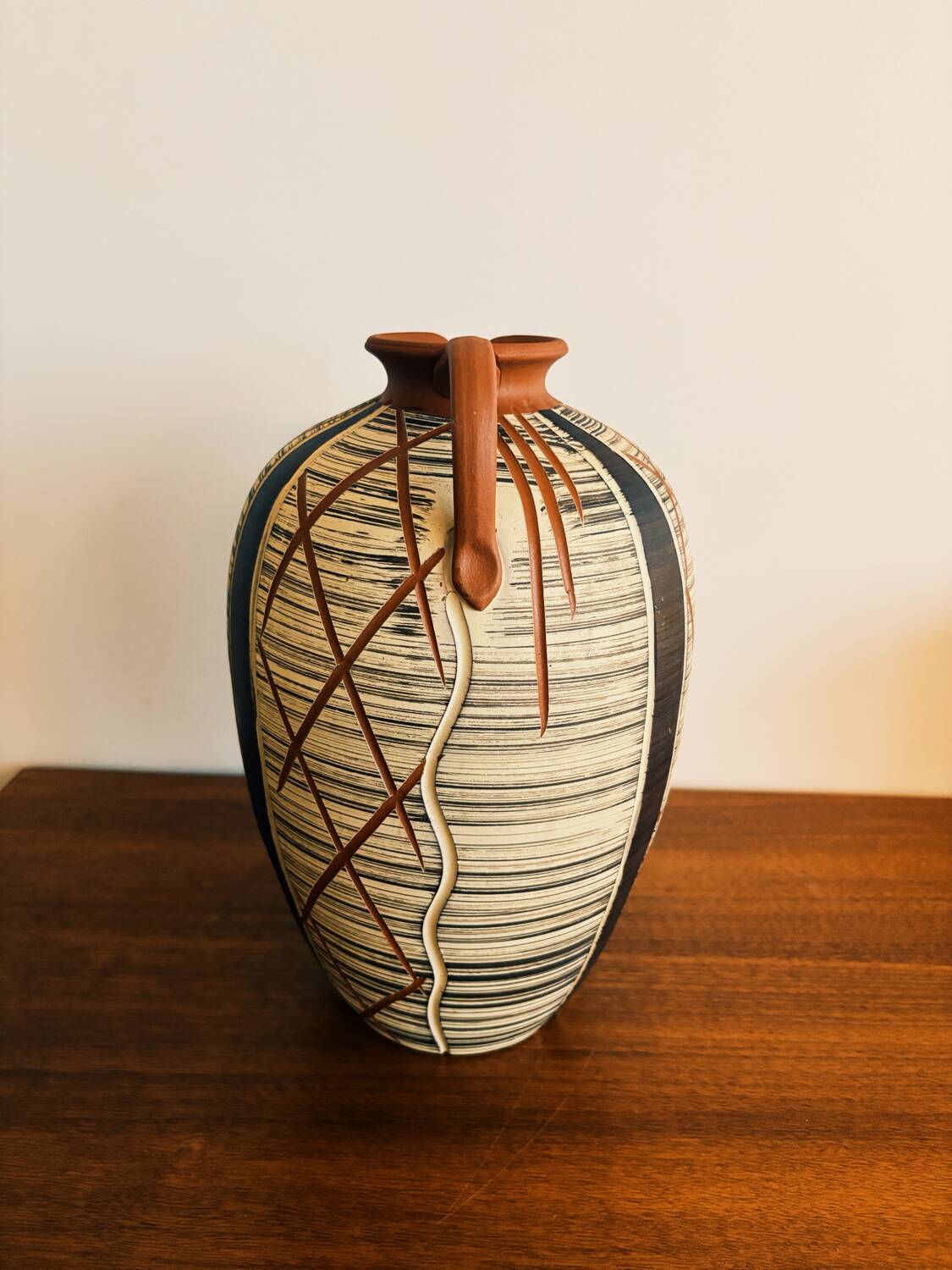 Vase en terre cuite allemande