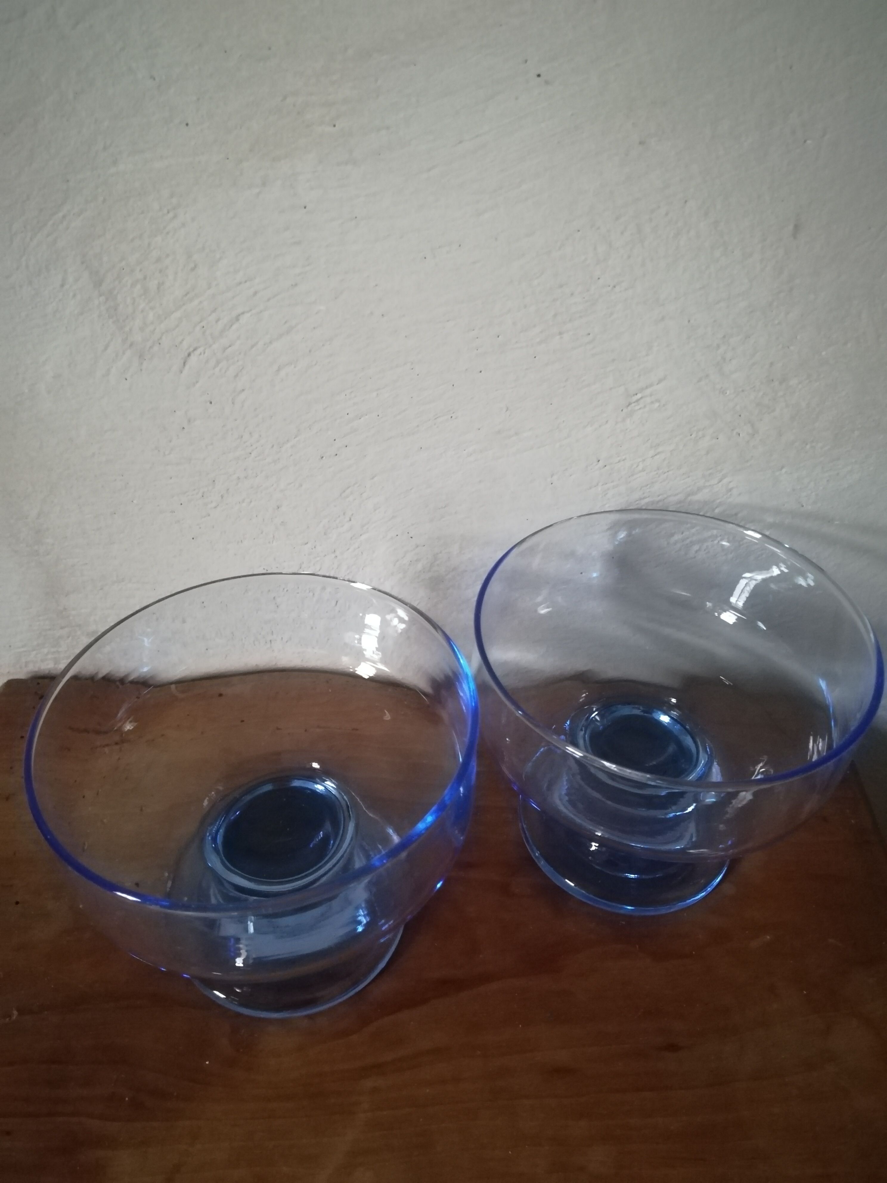 Set of 12 glass cups