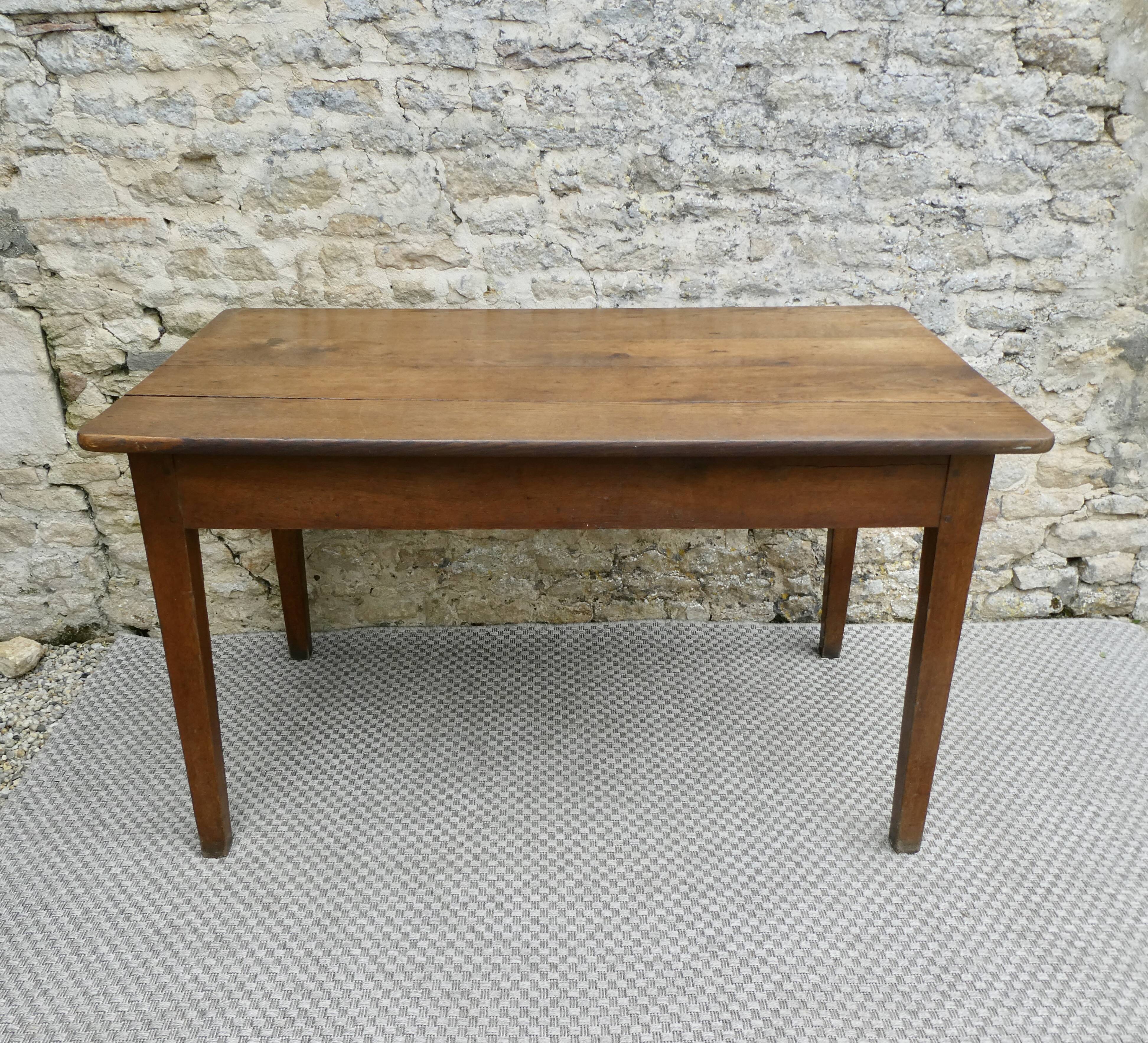 Solid wood farmhouse table 128 cm