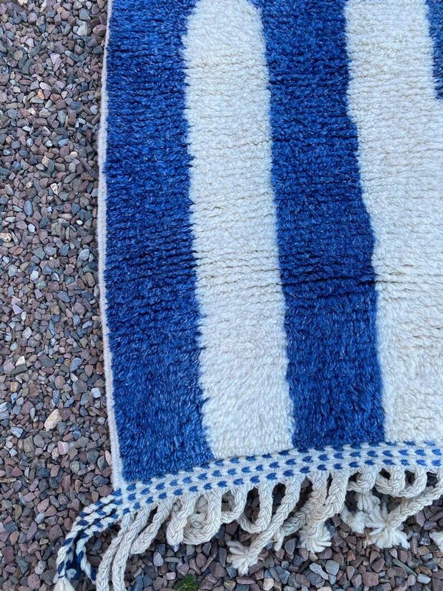 Handmade runner rug 300cm x 70cm