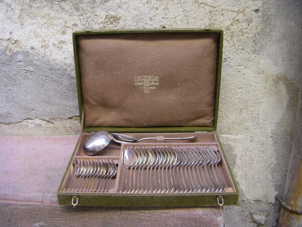 Ménagère Christofle complète