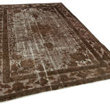 Hand-knotted hi-low pile oriental 1980s 203 cm x 303 cm brown rug