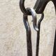 Nécessaire de cheminée support avec 4 accessoires fer forgé et bronze
