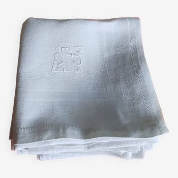 11 serviettes de table anciennes en damassé de lin soyeux , monogramme et jour Venise