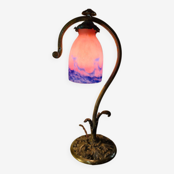 Lampe bronze art nouveau 1880 a 1900 ,avec tulipe style muller et frere  non signé 43x21