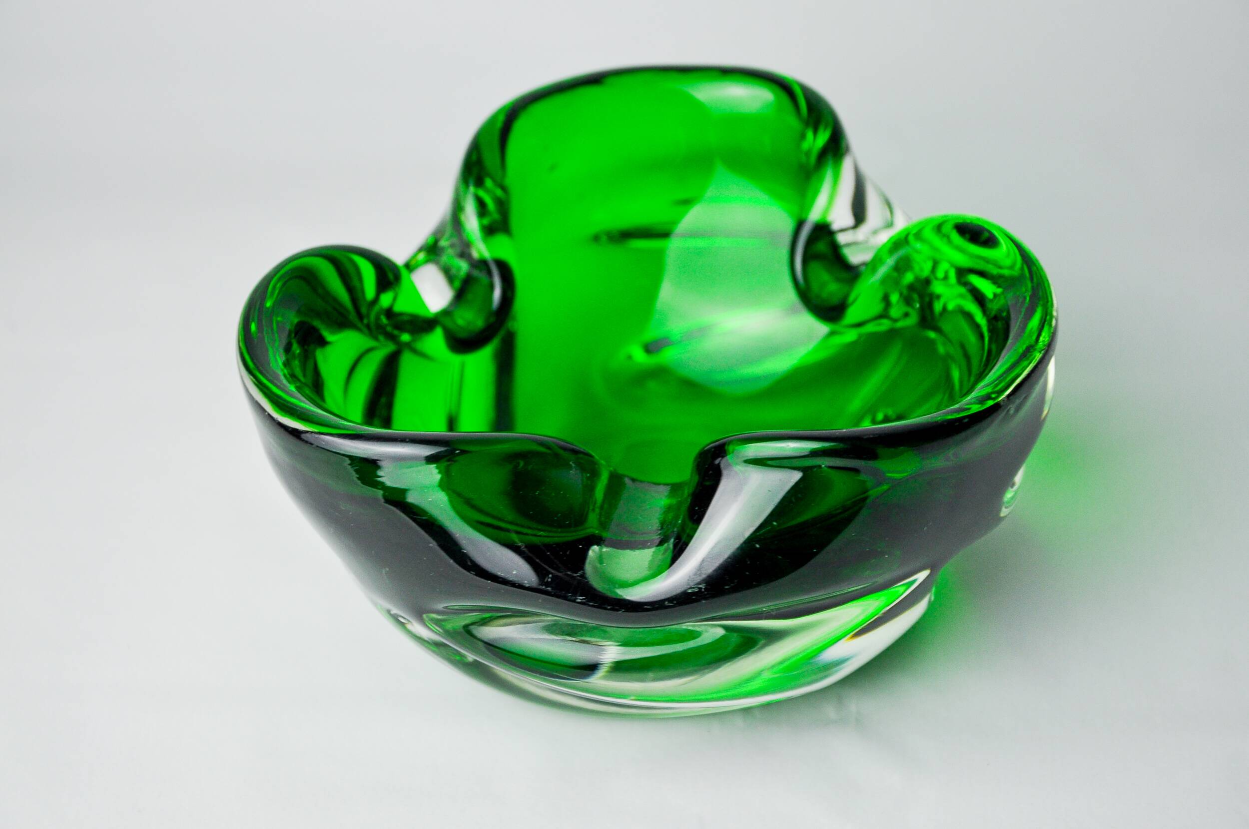 Sommerso green pocket emptier by Flavio Poli for Seguso, Murano glass, Italy, 1970