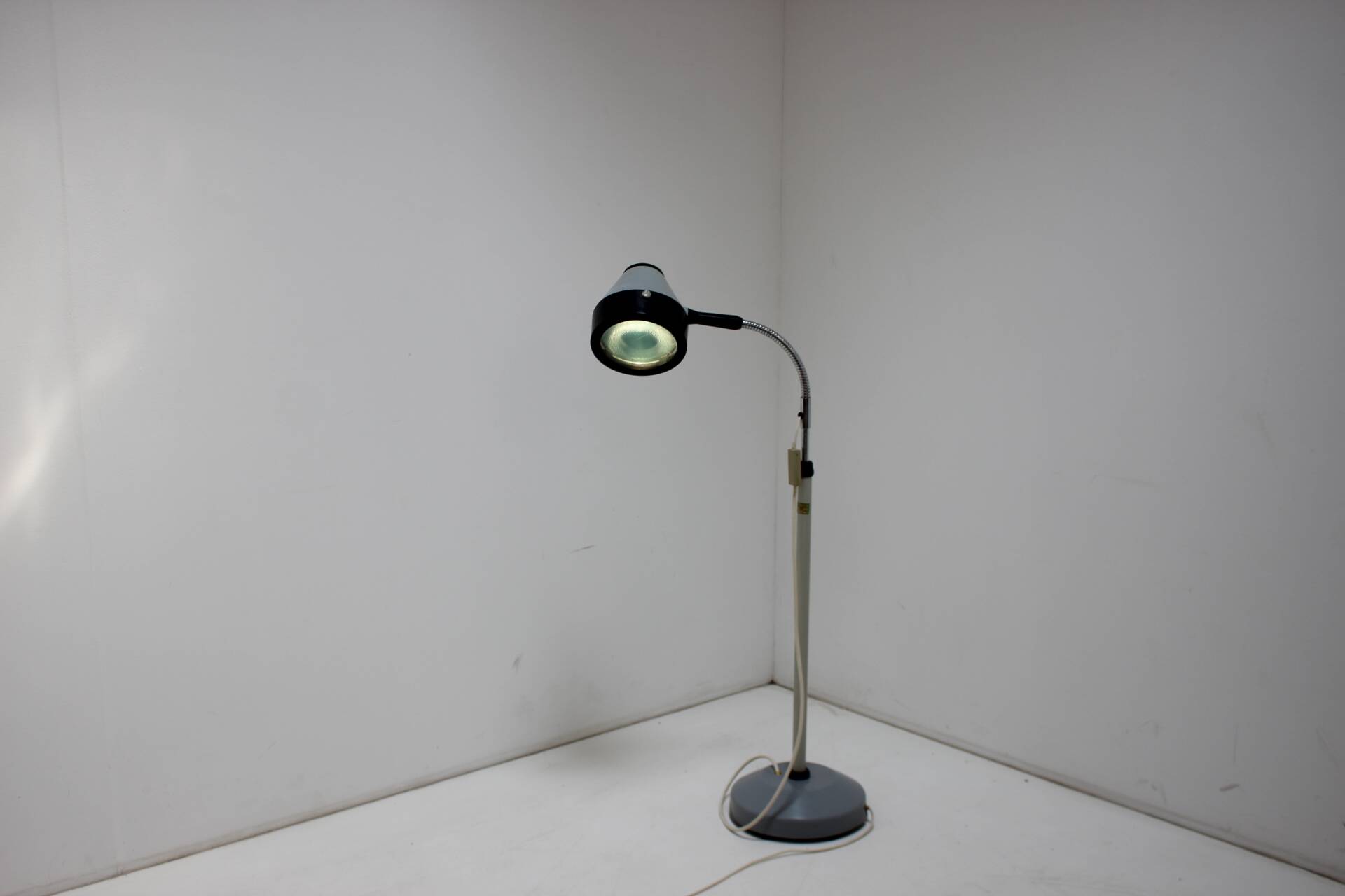 Lampadaire Type B130, 1960 Pologne