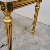 Table basse style Louis XVI en marbre et bois doré