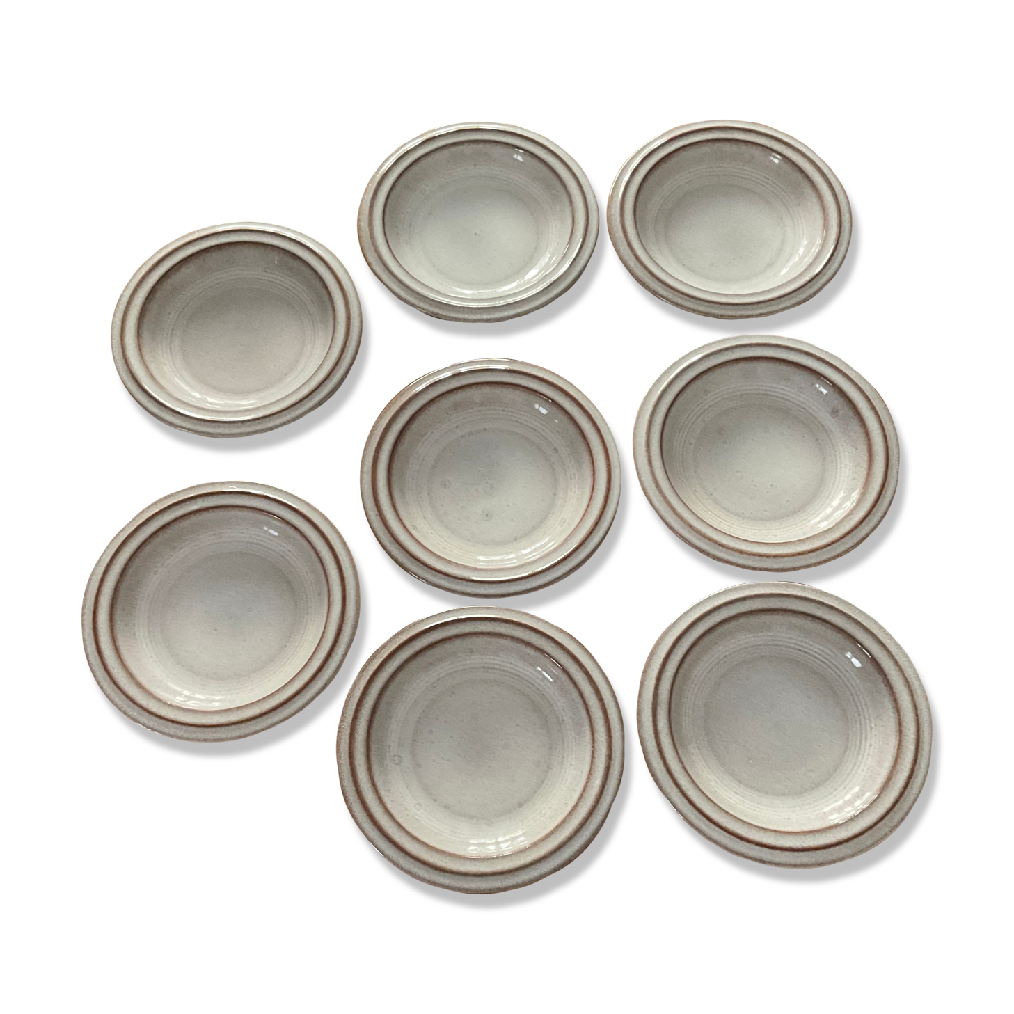 8 hollow plates in glazed terracotta