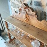 Carved wooden shelf, Haut de Saint Hubert