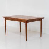 Extendable dining table by Skøvby Møbelfabrik