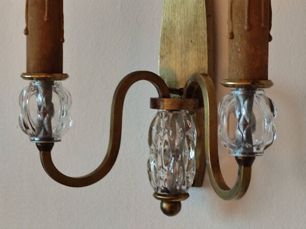 Paire d'anciennes appliques murales  avec 2 feux bronze doré  et verre