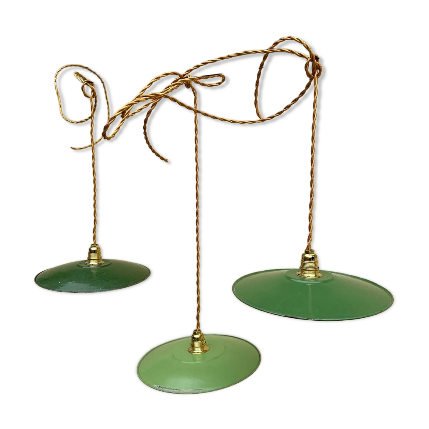 Lot of 3 vintage enamelled sheet metal lampshade pendants, industrial retro farmhouse