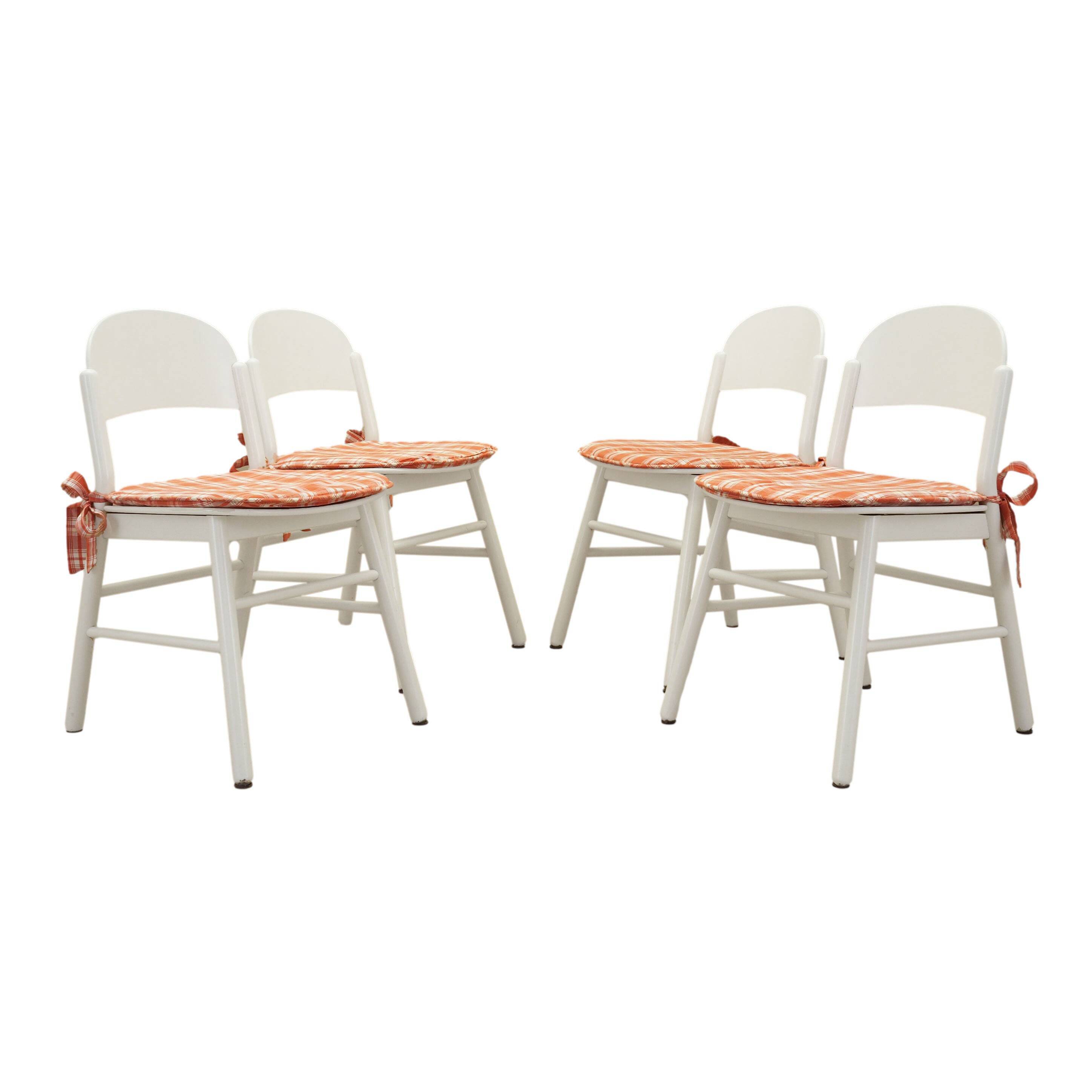 Set of four beech chairs, Italian design, 1970s, production: Italy