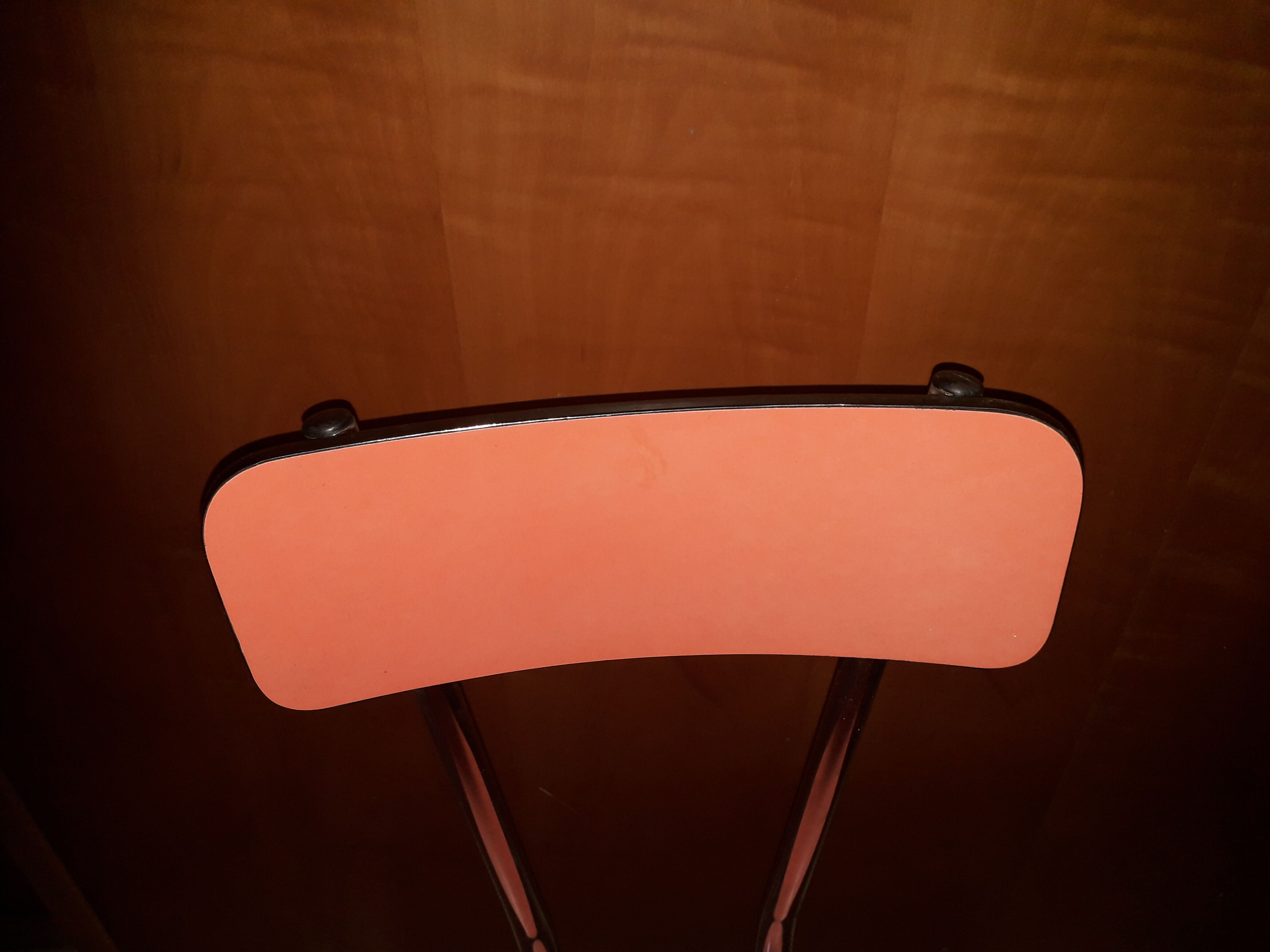 Paire de chaises en formica rouge pastel vintage