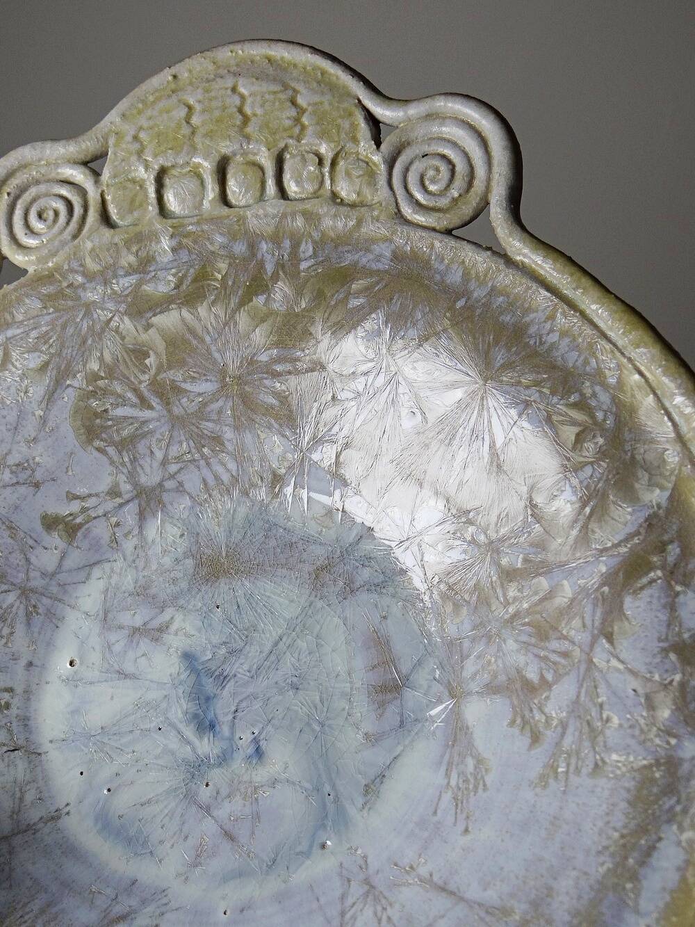 Vintage stoneware pocket bowl with crystalline glazes signed by Françoise Roussel.