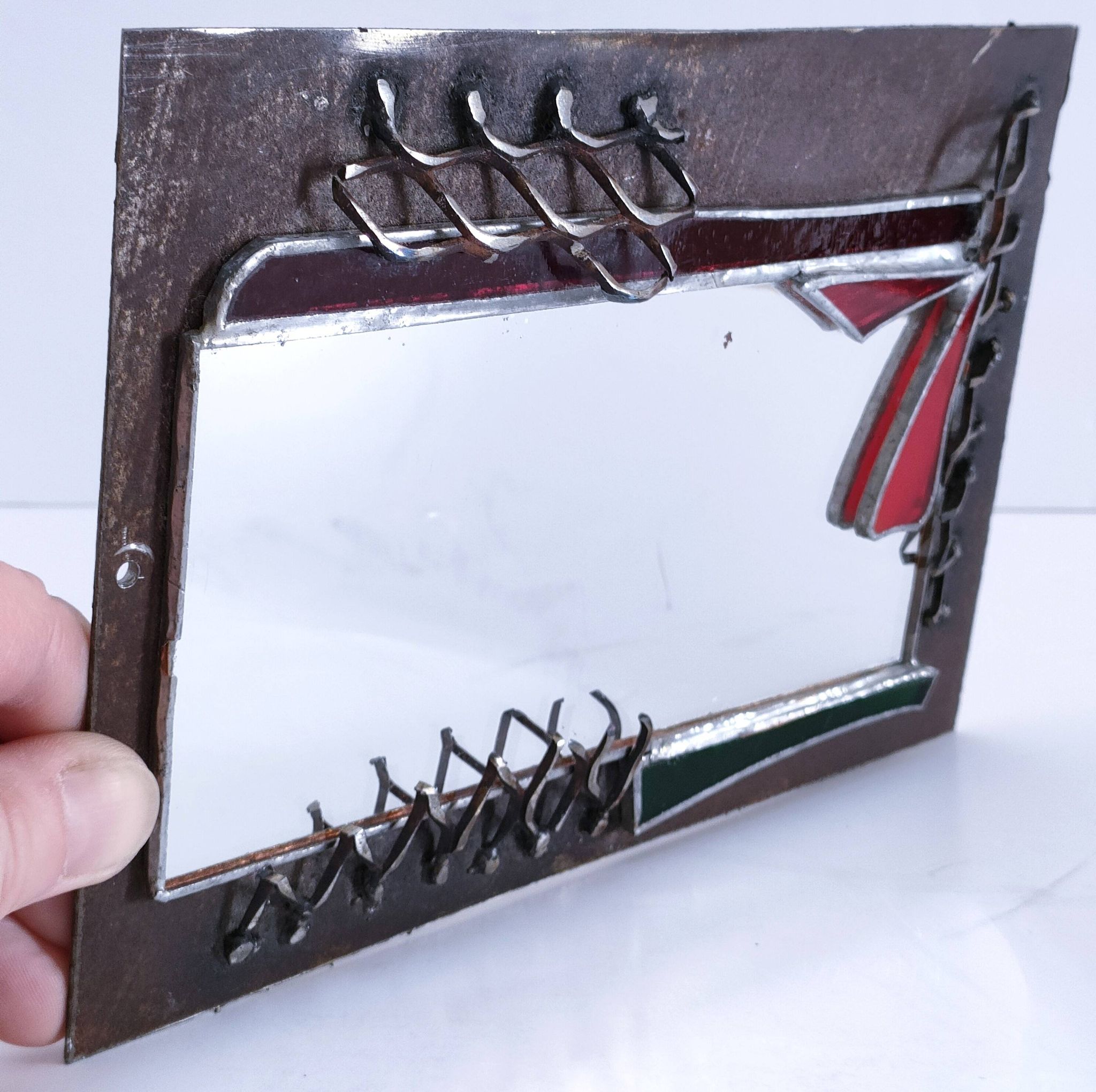 Miroir brutaliste métal et verre serti