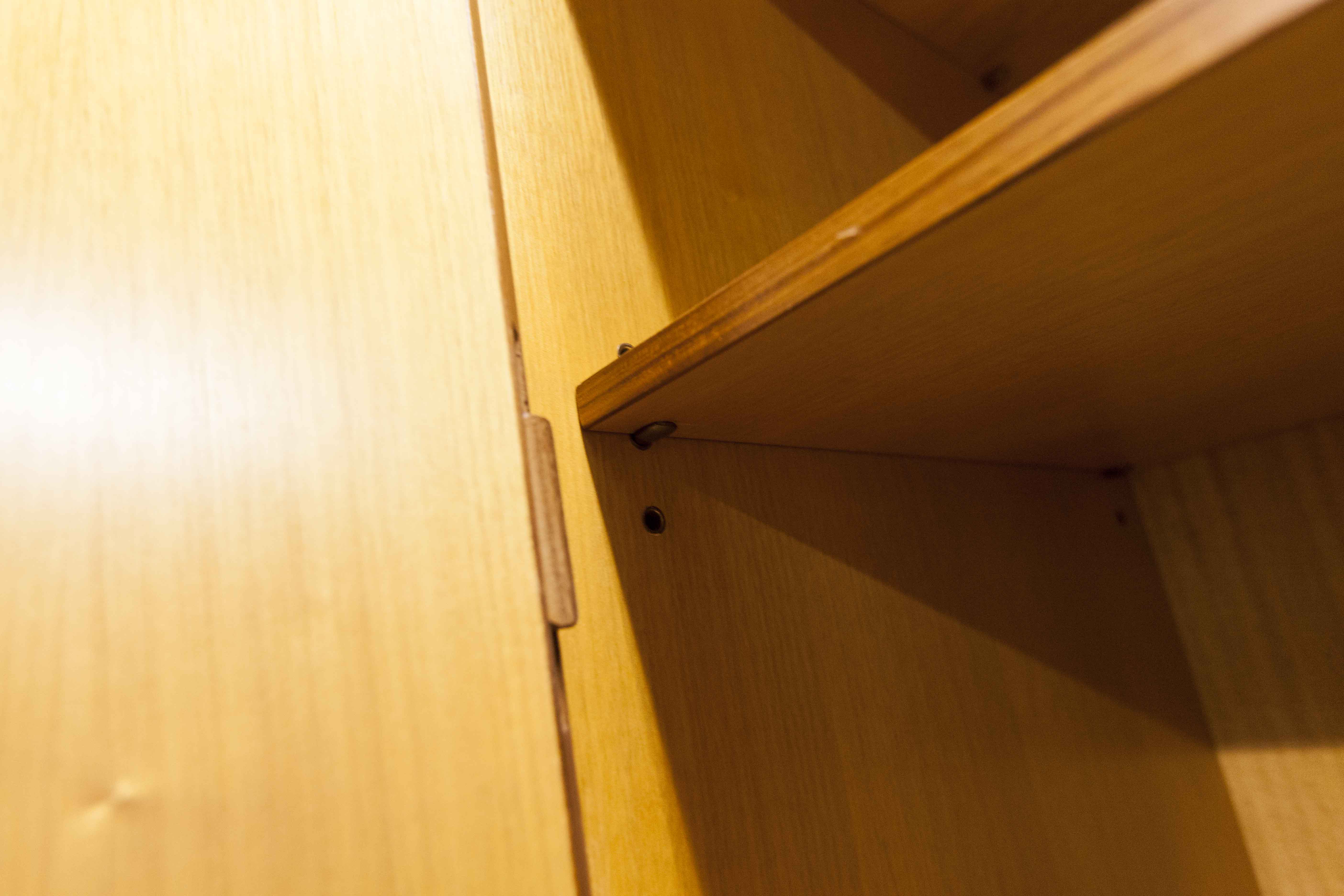 Armoire scandinave en teck 1969 NF Ameublement 202