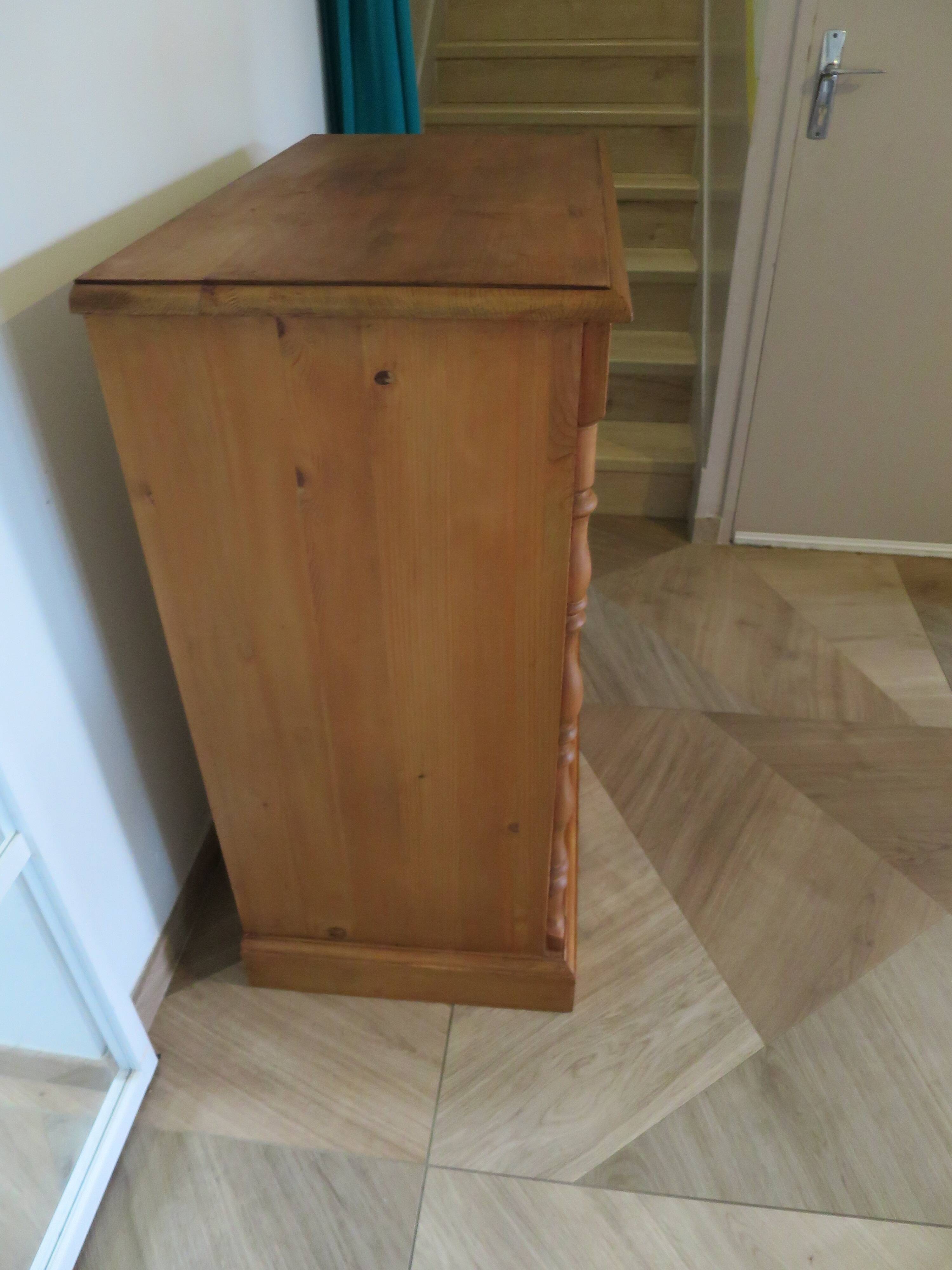 Solid wood bookcase – shabby chic style – adjustable shelves
