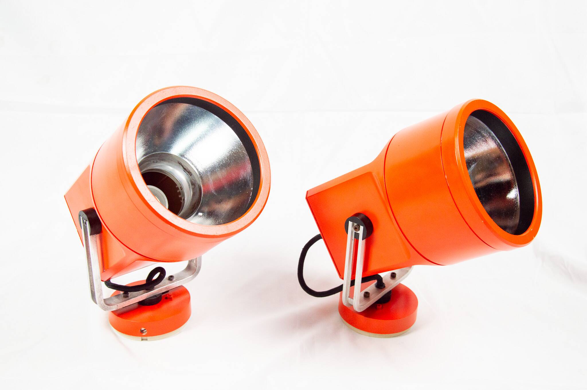 Louis Poulsen Unispot orange wall lights (large model), 1970