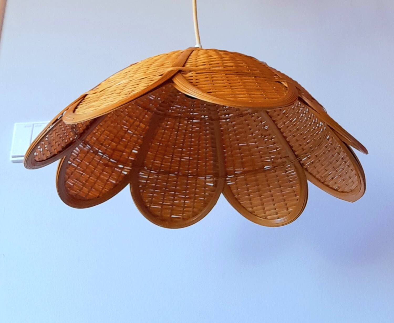 Rattan flower suspension 1960
