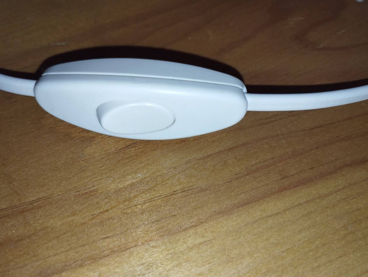 Ikea lytka lamp – fuchsia pink – scandinavian design