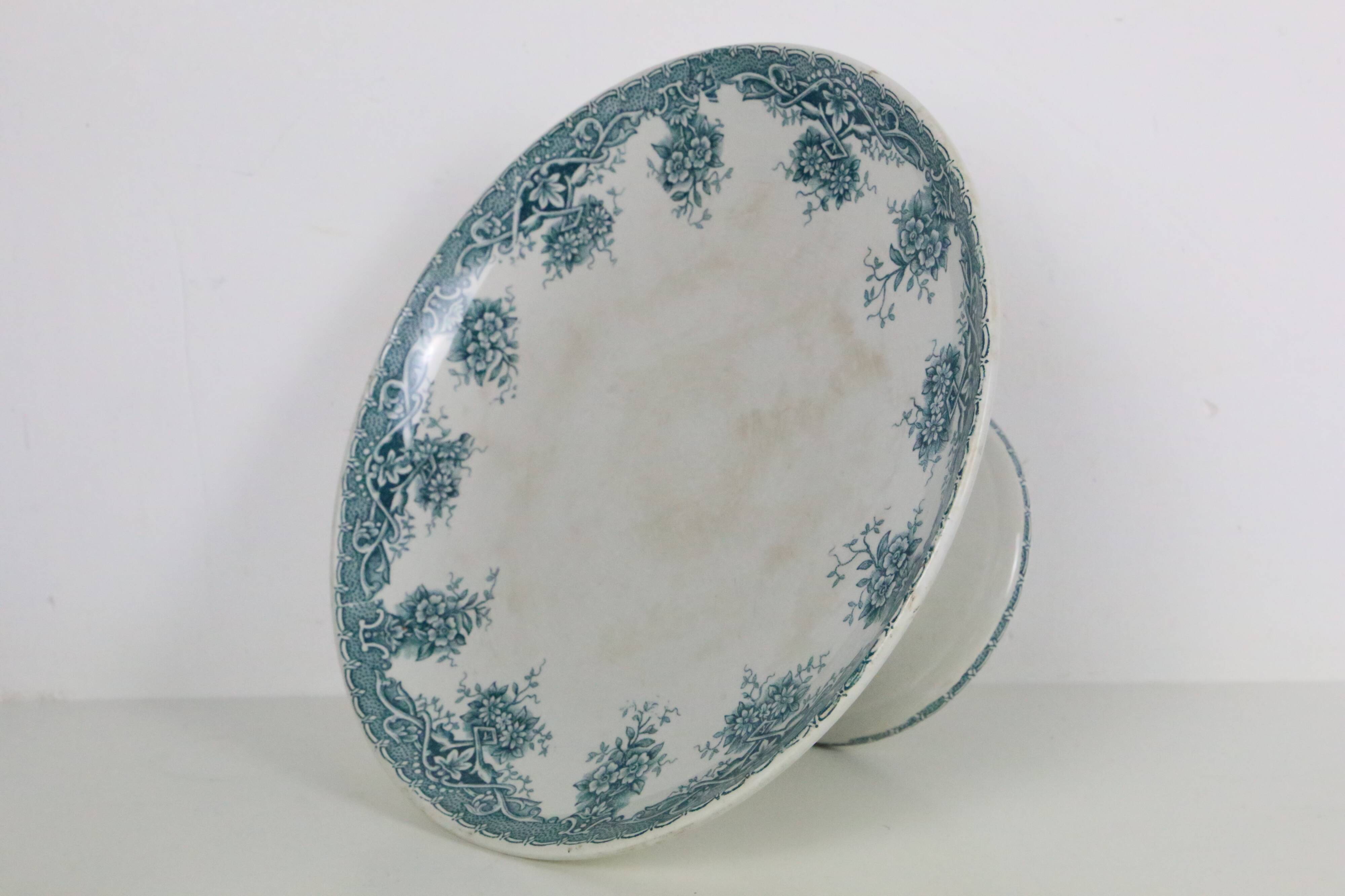 Old ceramic compote bowl, Prima de Saint Amand model, French manufacture, late 19th century
