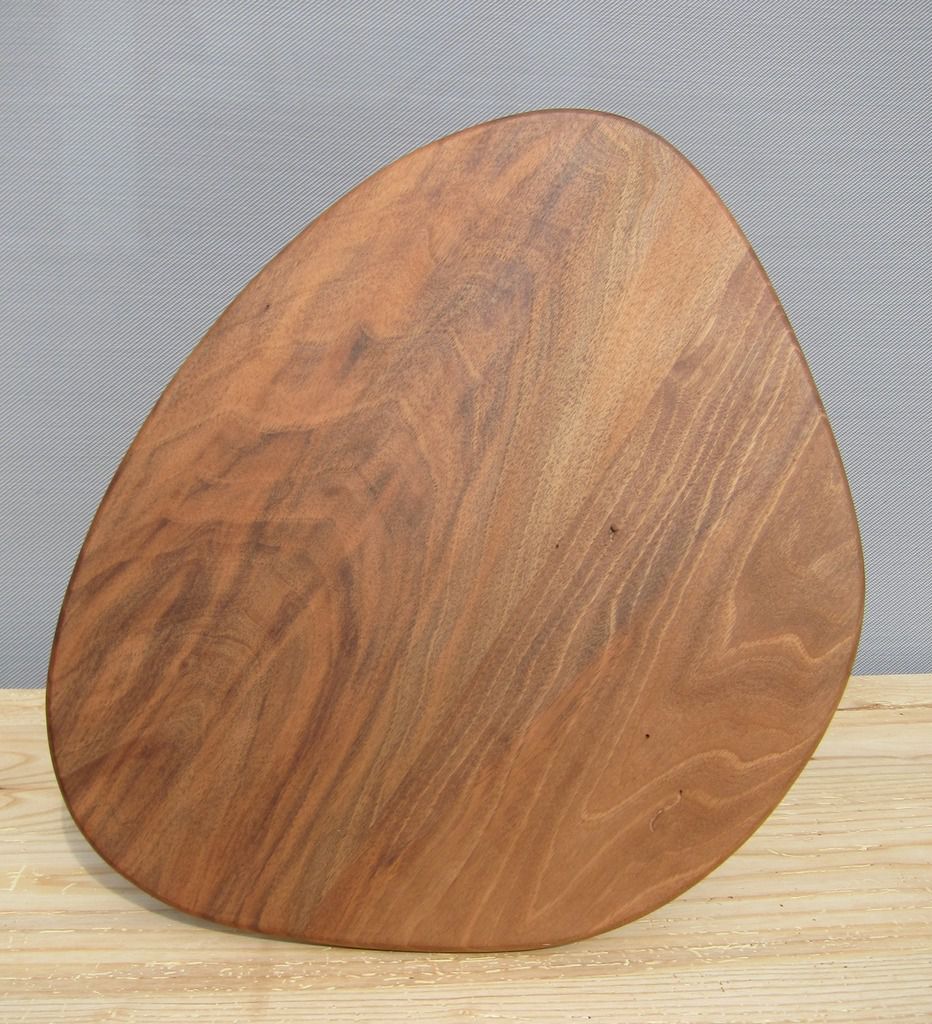 Tripod coffee table base pin