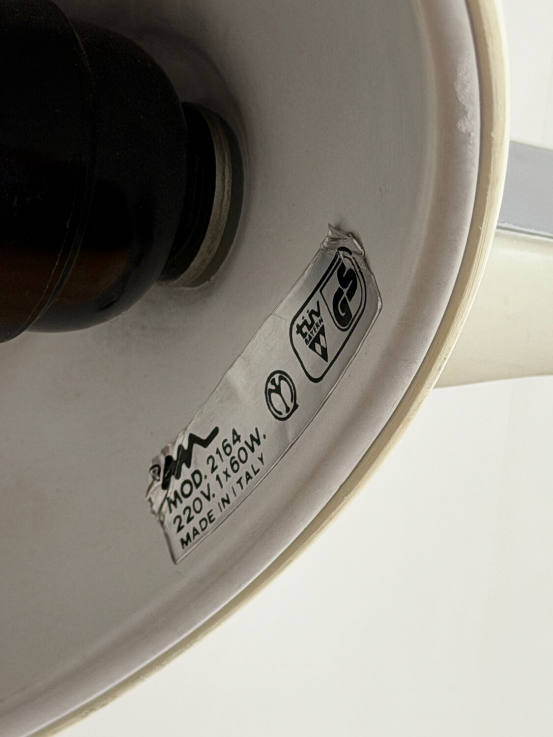 "Vertebre" floor lamp by Elio Martinelli for Martinelli Luce – Italy