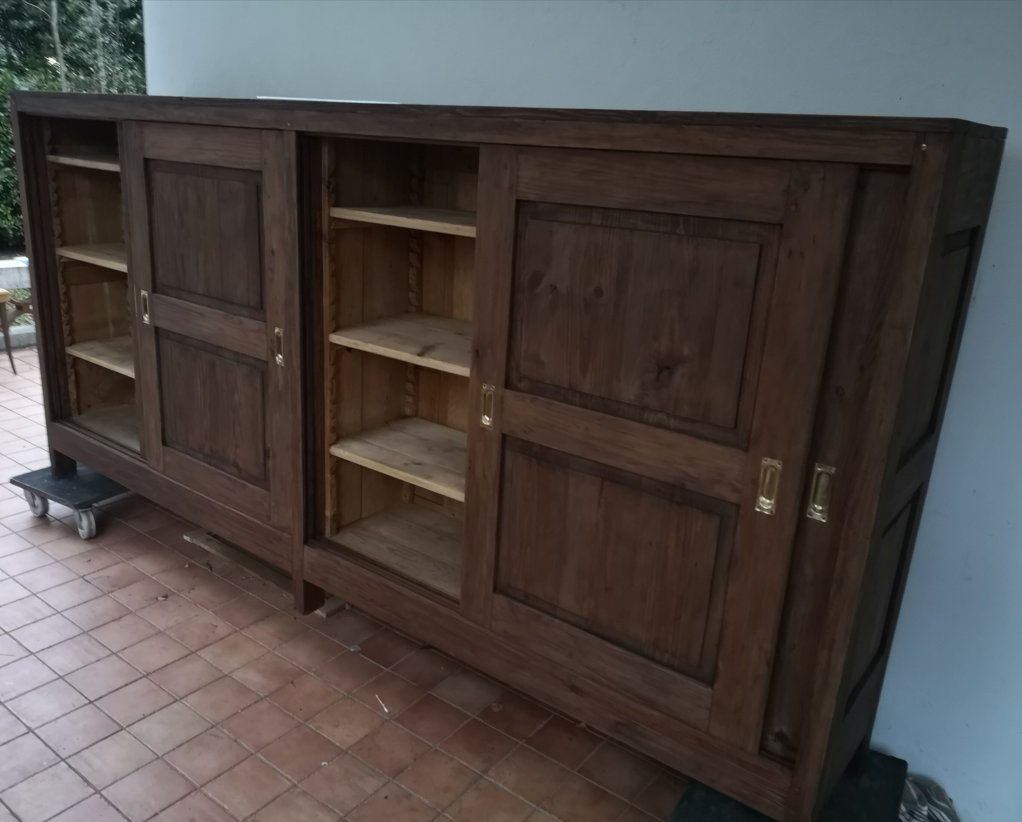 Fir craft furniture with 4 sliding doors