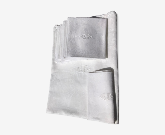 Nappe rectangle brodée BR avec 12 serviettes assorties