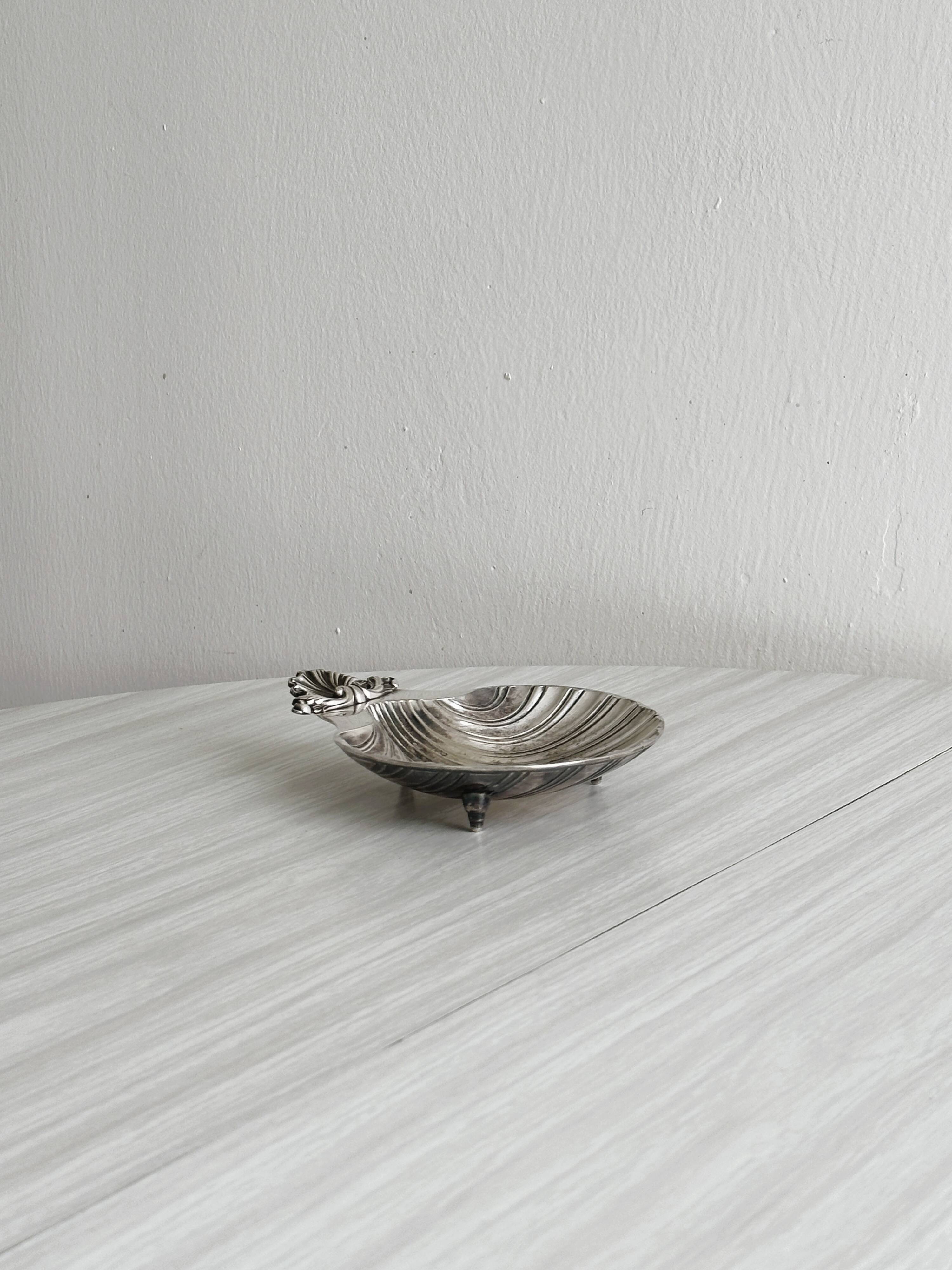 Vintage silver-plated metal bowl