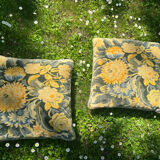 Set of vintage cushions
