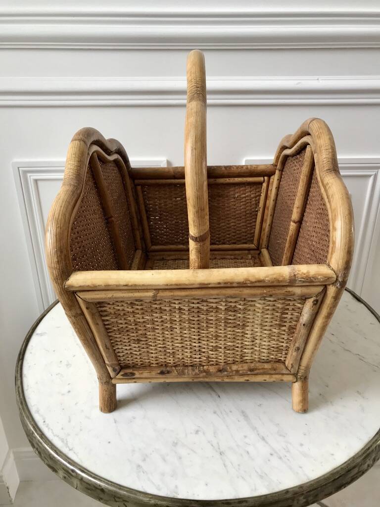 Magazine holder / Pine hutch in rattan, bamboo and canning 70s