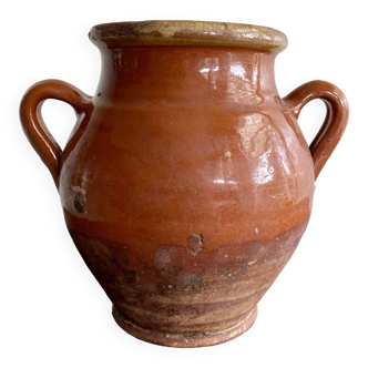 Terracotta pot