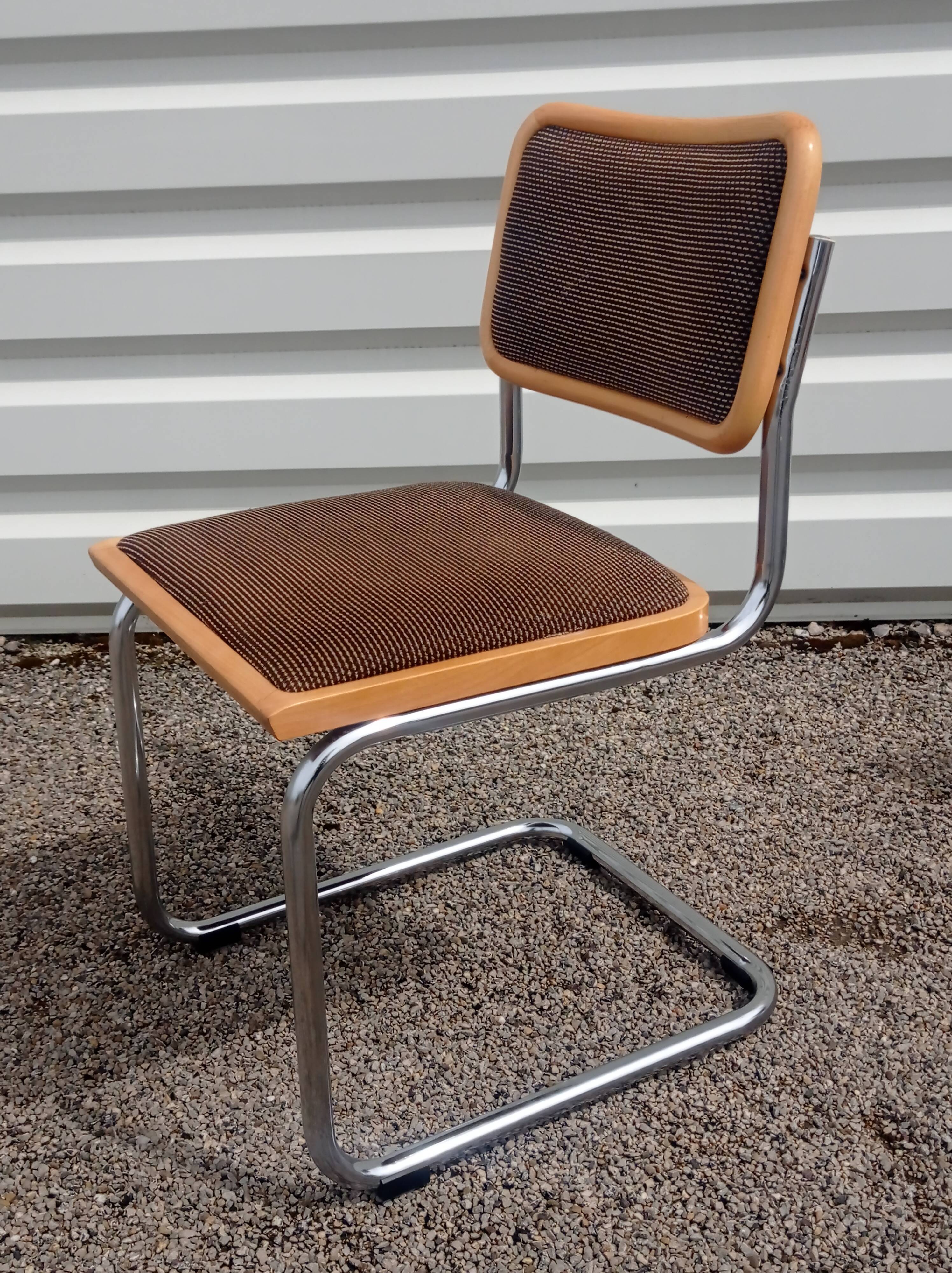 Series of 4 wooden chairs by Marcel in wood and fabric