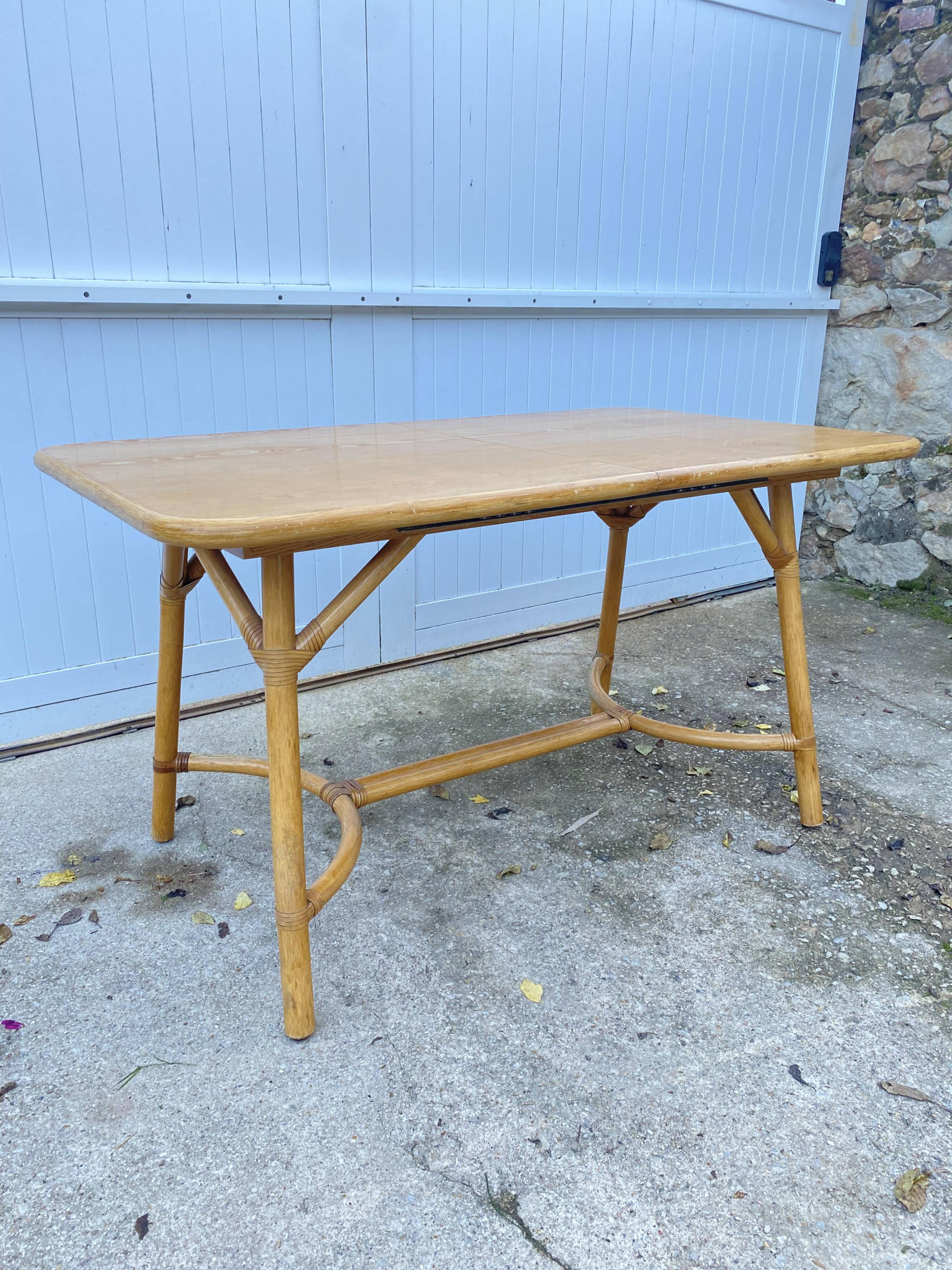 Vintage 80s extendable oak veneer rattan table