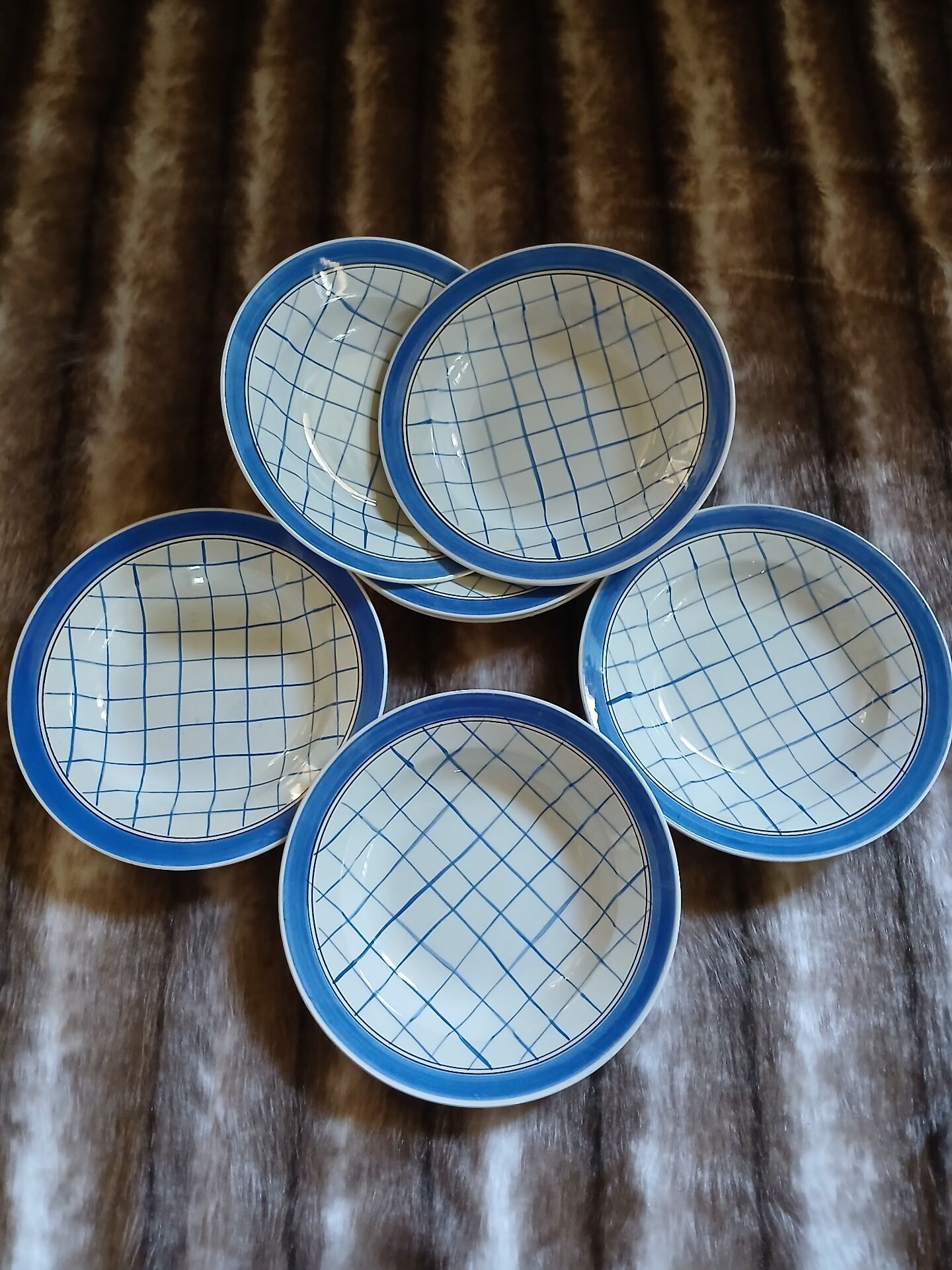 7 assiettes creuses anciennes "Michel " de Gien