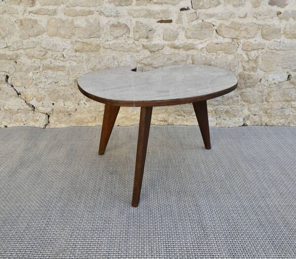 Table basse tripode forme libre, en bois et Formica années 60