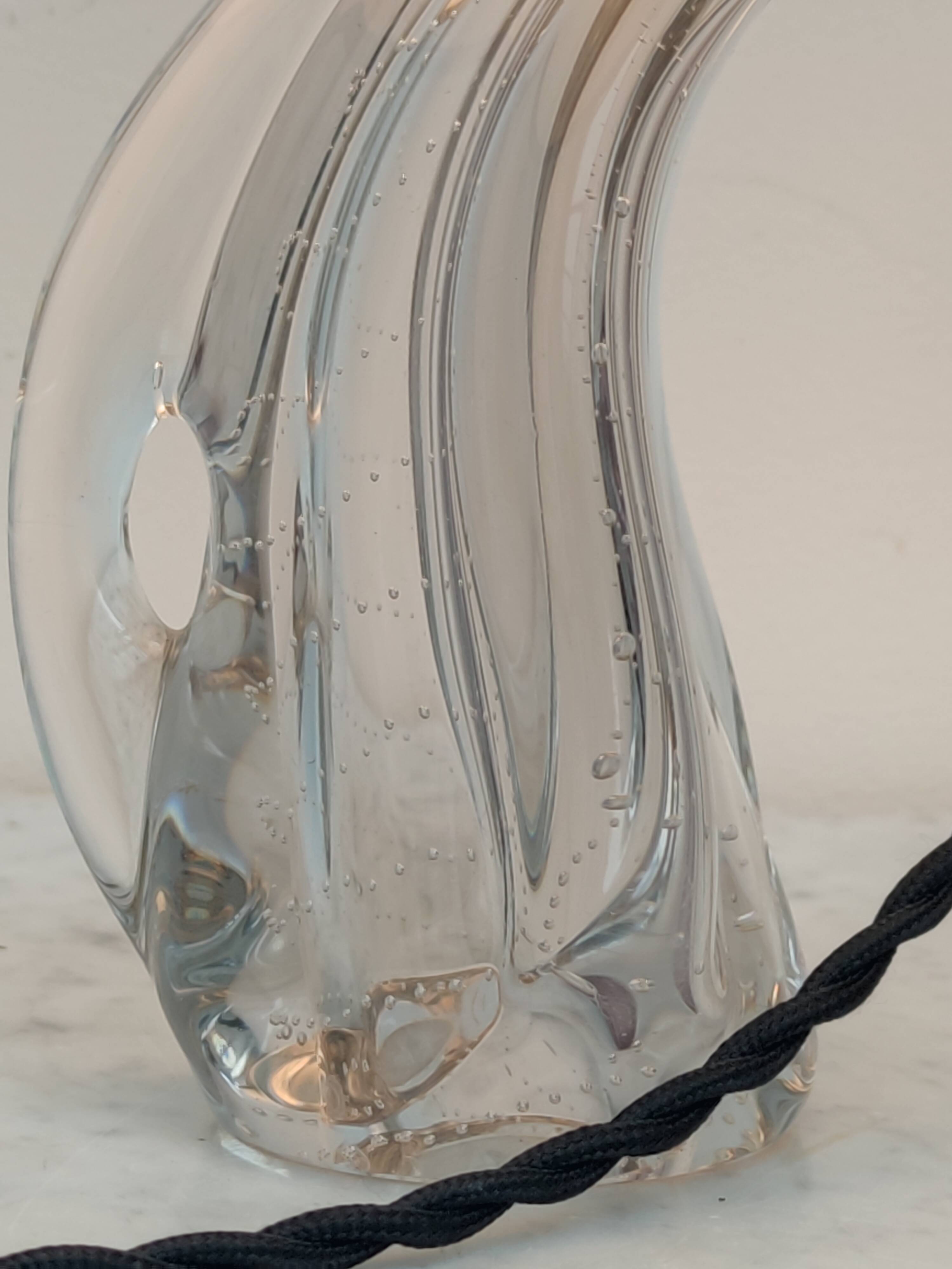Bubbled glass lamp