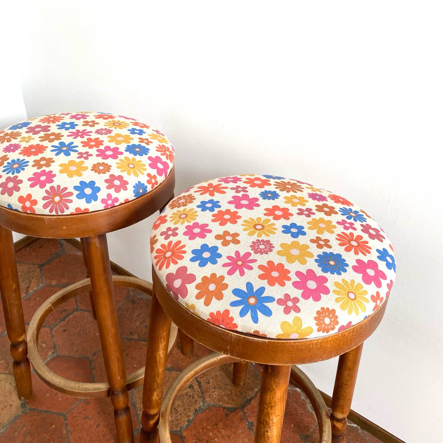 Pair of vintage wooden stools - vintage flower