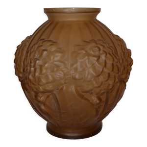 vase boule en verre dépoli