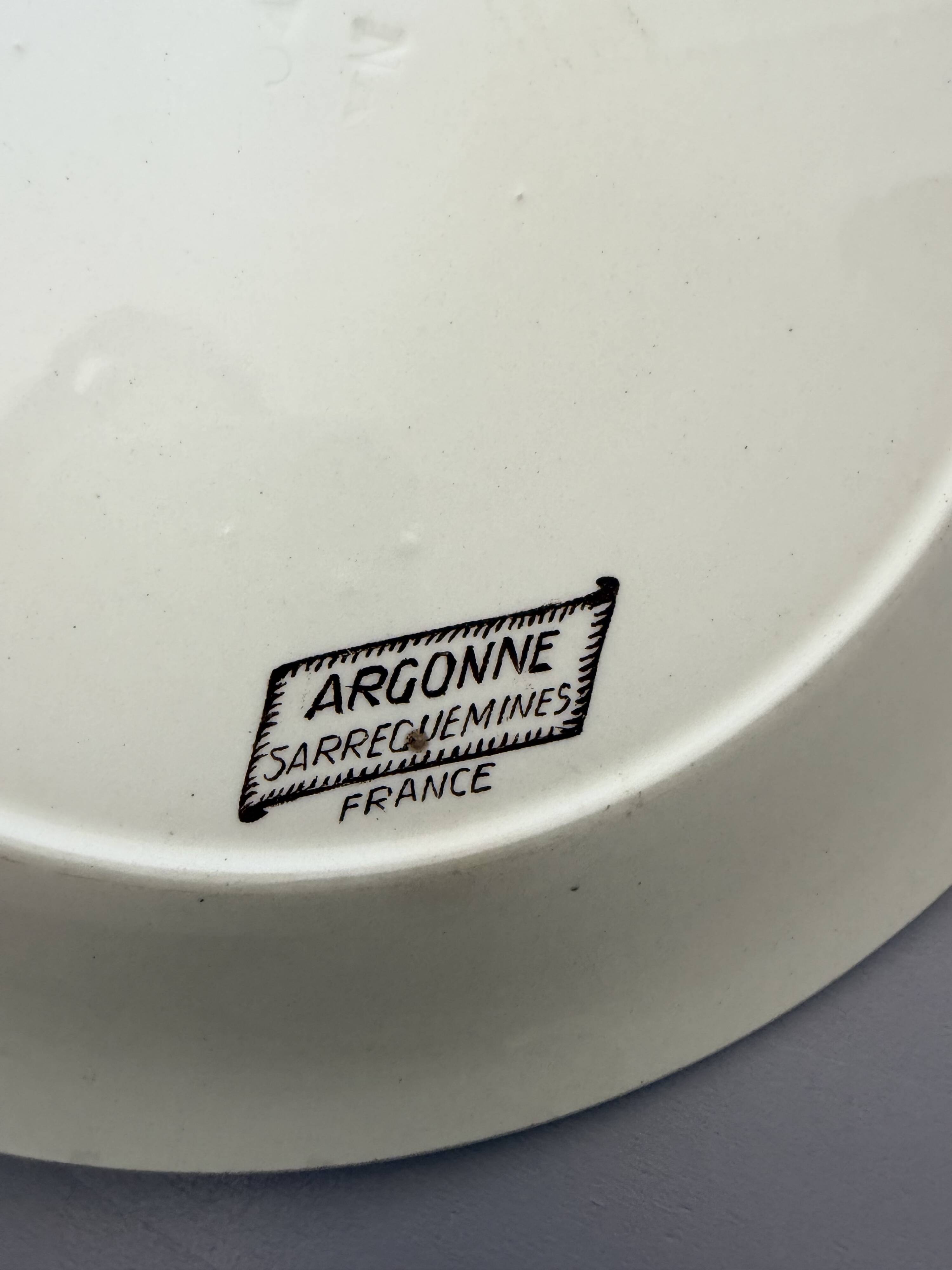 3 flat plates from Sarreguemines model Argonne 210734