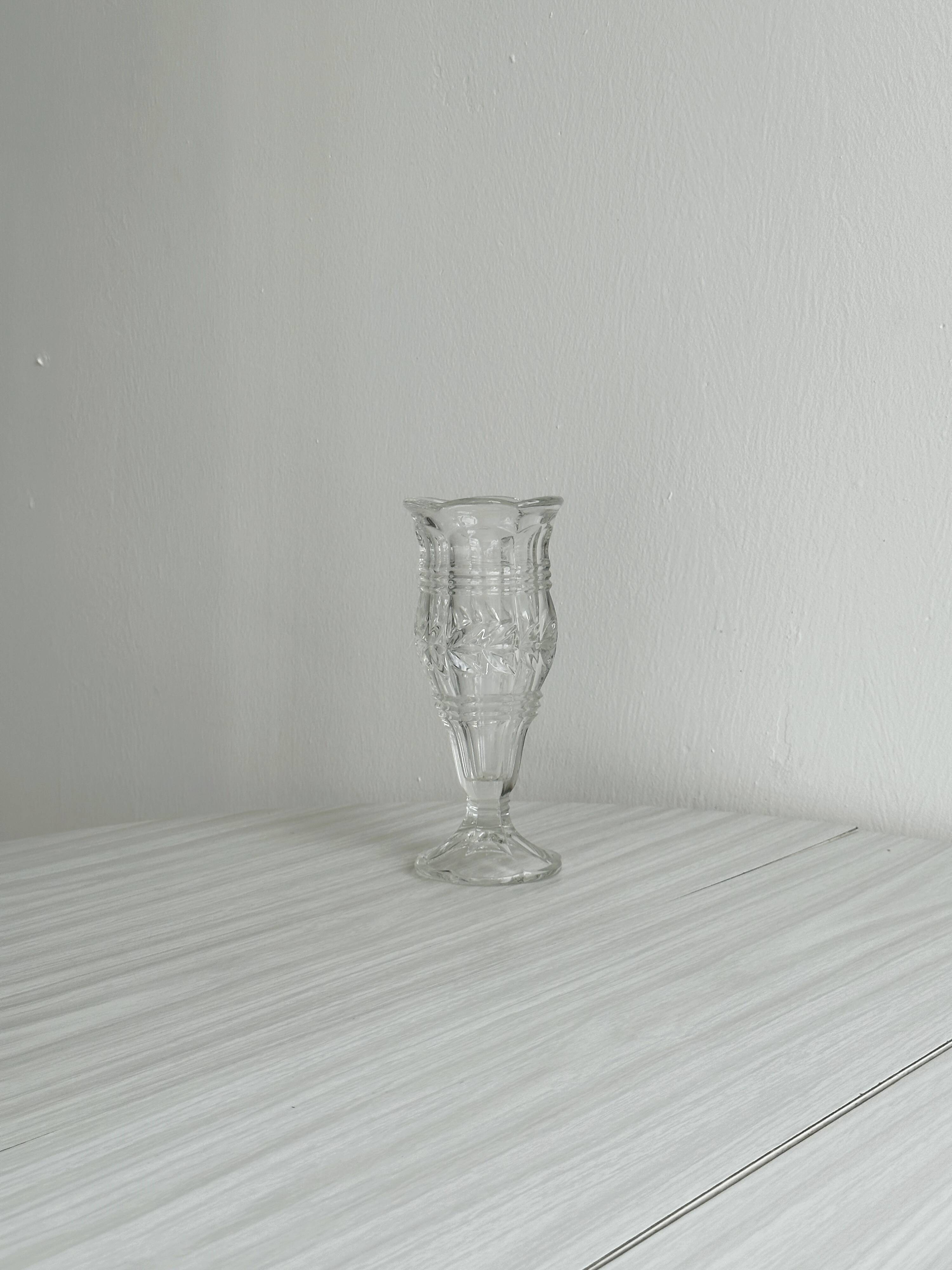 Small glass soliflore vase