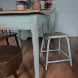 Farm table