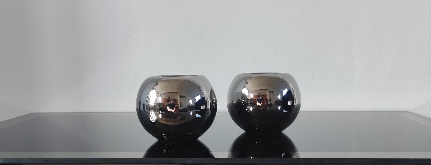 Paire de bougeoirs / photophores boules en céramique argentée effet mi