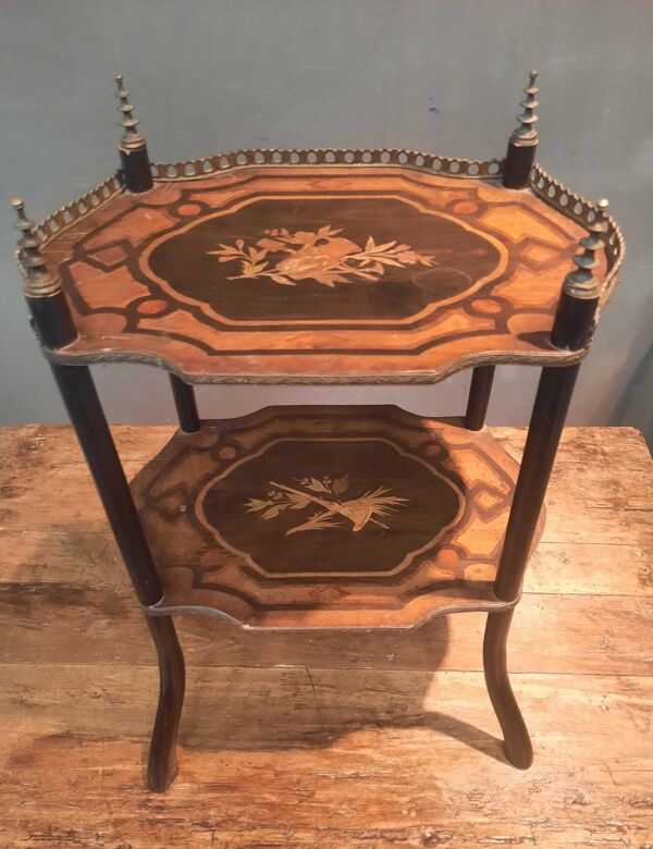 Table d'appoint marquetée Napoleon III