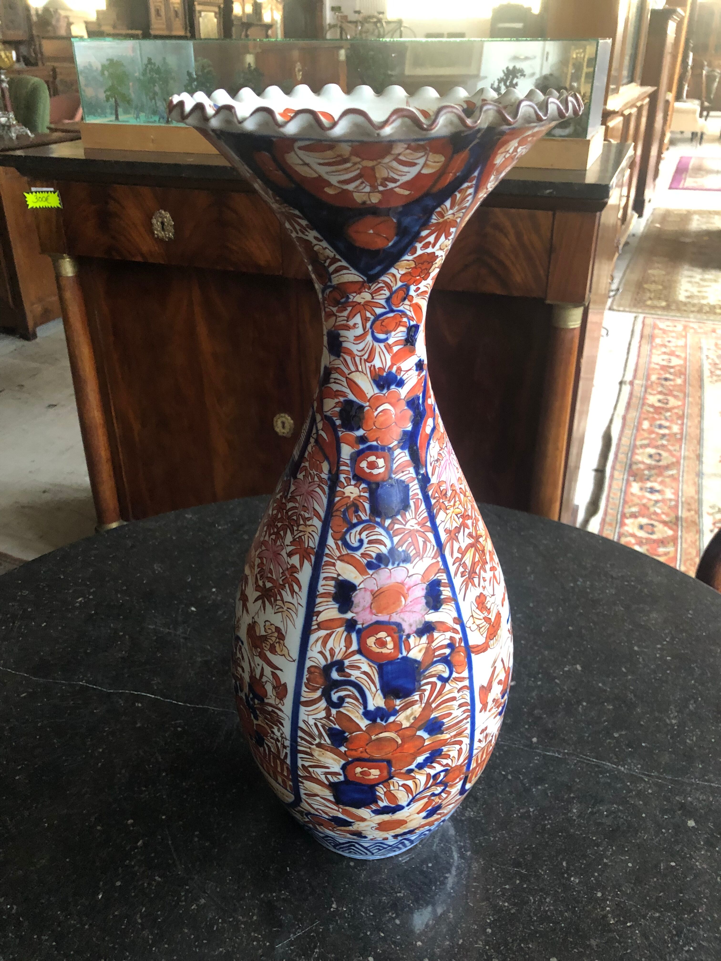 Large vase IMARI Japan 19th