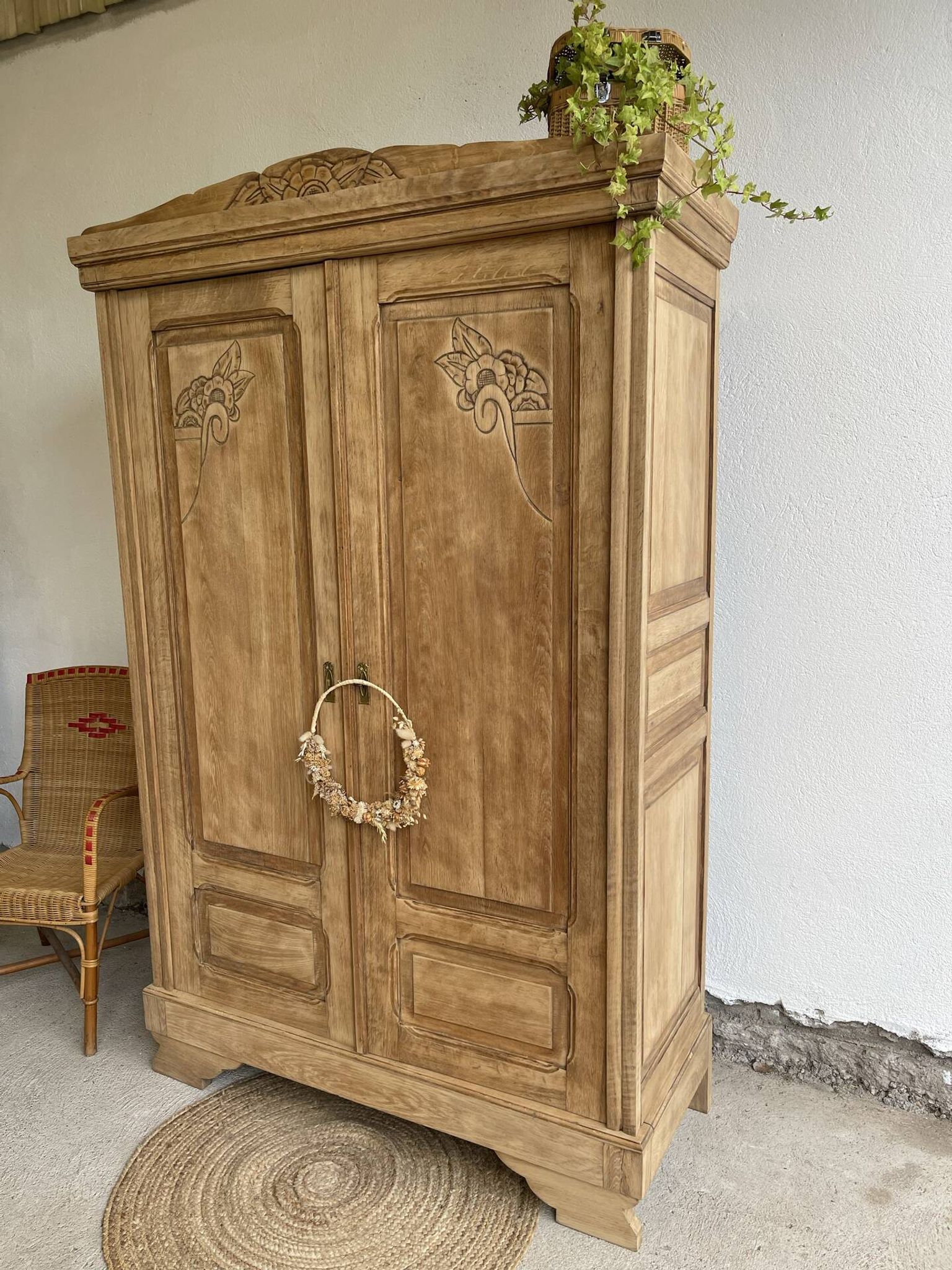 Art Deco wardrobe in raw oak wood